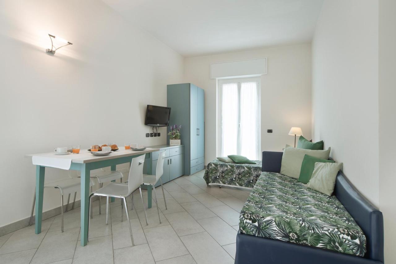 Hotel Residence Laigueglia Free Parking Bagian luar foto