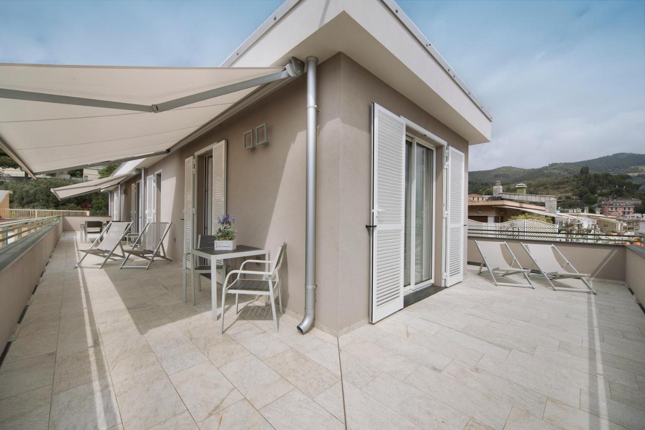 Hotel Residence Laigueglia Free Parking Bagian luar foto