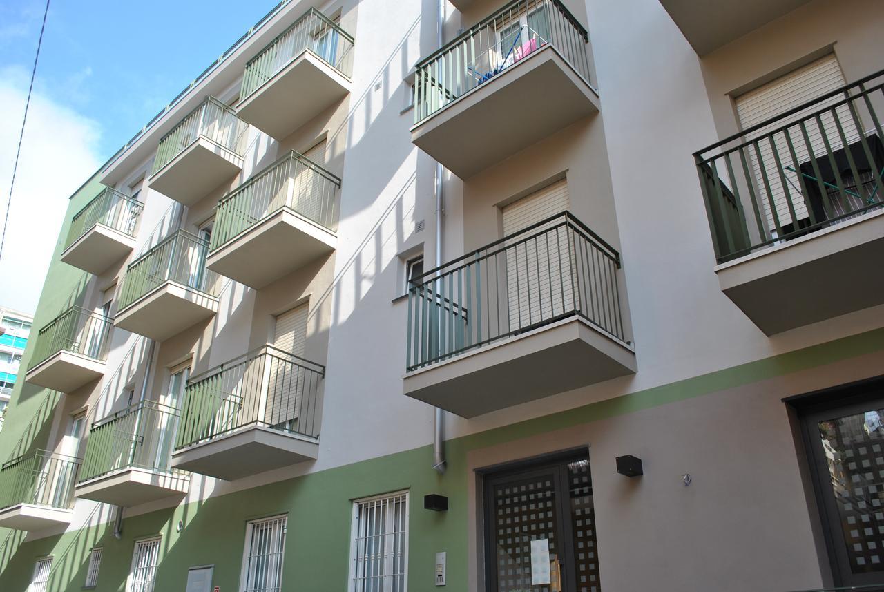 Hotel Residence Laigueglia Free Parking Bagian luar foto